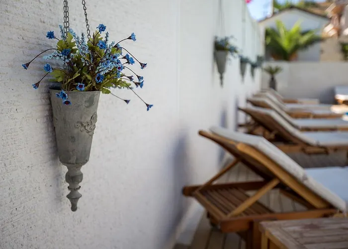 Alalucca- Adult Only Hotel